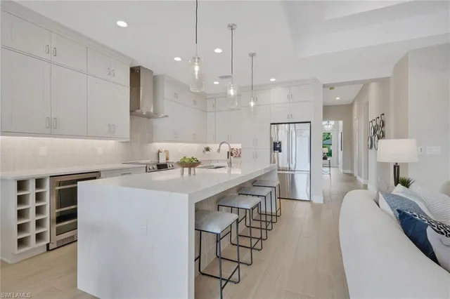 $1,650,000 | 756 108th Avenue North, Naples, FL 34108