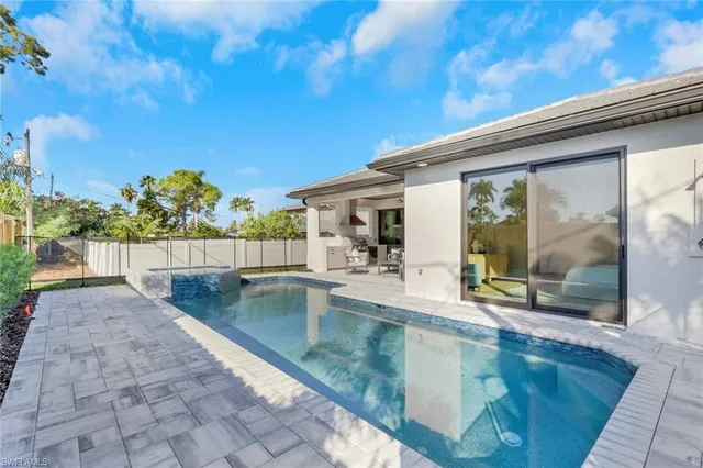 $1,650,000 | 756 108th Avenue North, Naples, FL 34108