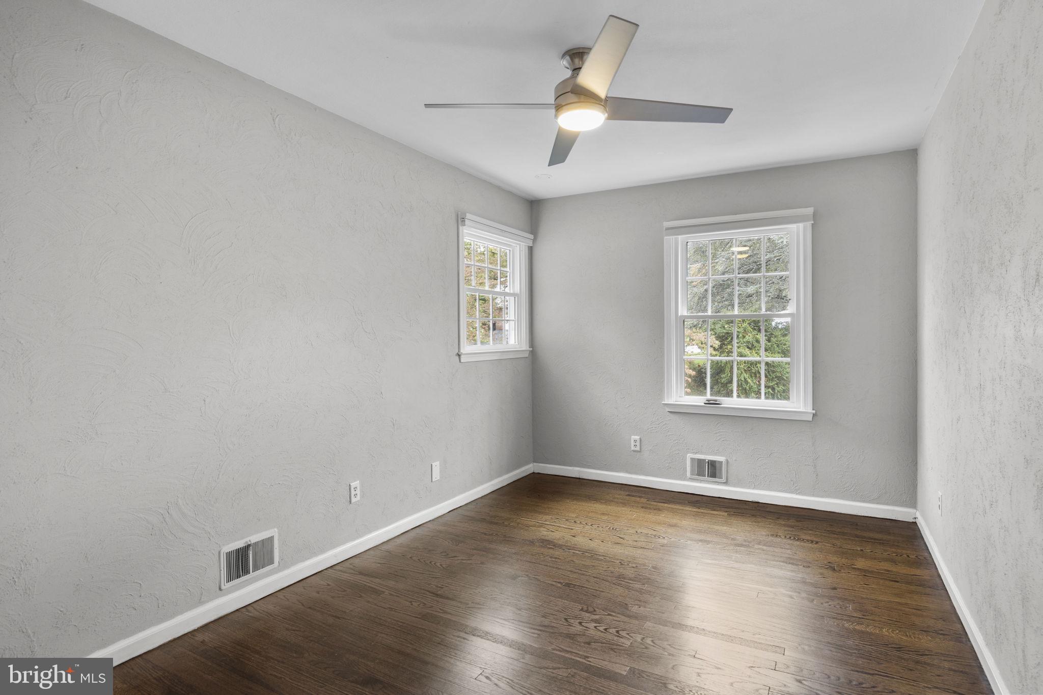 69 Lochatong Road Ewing, NJ 08628 - Photo 21 of 36