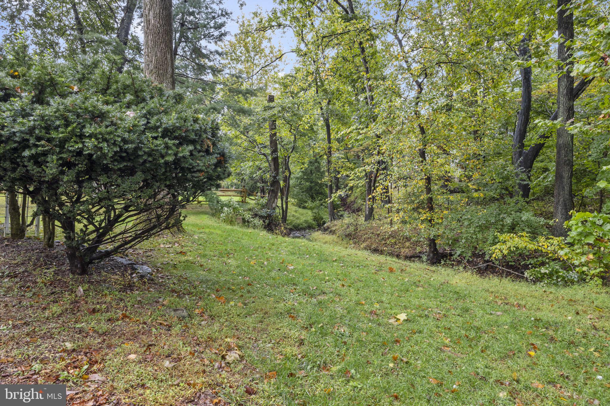 69 Lochatong Road Ewing, NJ 08628 - Photo 34 of 36