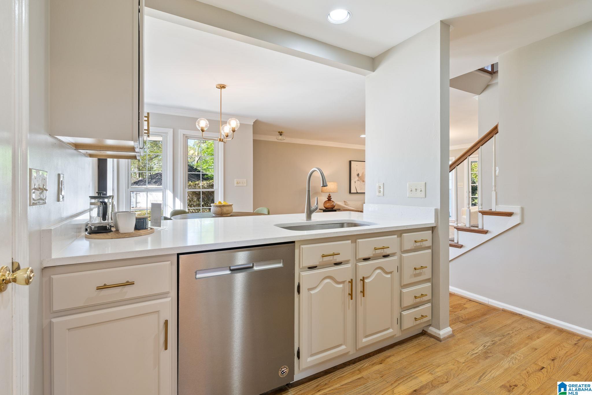 200 South Wood Road Birmingham, AL 35209 - Photo 14 of 39
