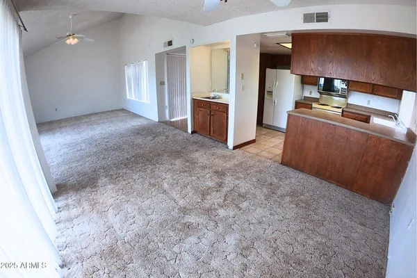 $1,595 | 828 East Junction Street, Unit 832, Apache Junction, AZ 85119