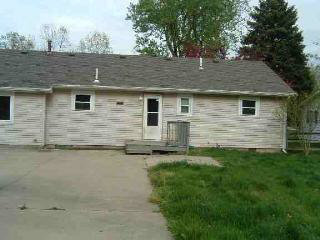 10257 Summerfield Road Temperance, MI 48182 - Photo 3 of 8 463811-2.JPG