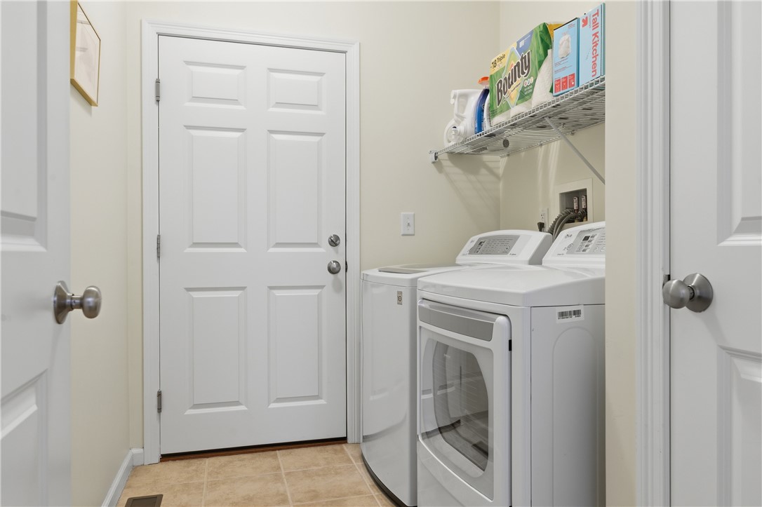 170 Providence Pike, Unit 102 North Smithfield, RI 02896 - Photo 18 of 33