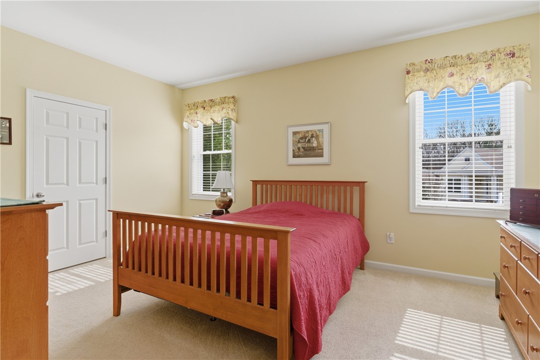 170 Providence Pike, Unit 102 North Smithfield, RI 02896 - Photo 19 of 33