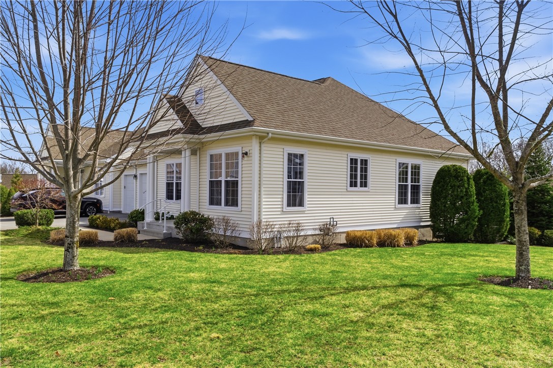 170 Providence Pike, Unit 102 North Smithfield, RI 02896 - Photo 28 of 33