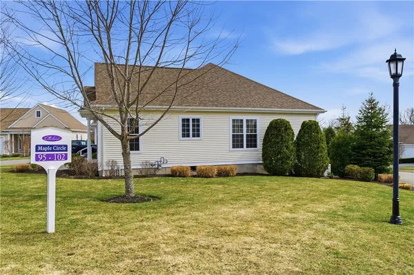 $599,900 | 170 Providence Pike, Unit 102, North Smithfield, RI 02896