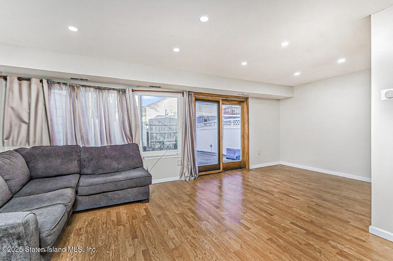 112 Hampton Green Staten Island, NY 10312 - Photo 9 of 21 PHOTO-2025-12-10-14-26-24
