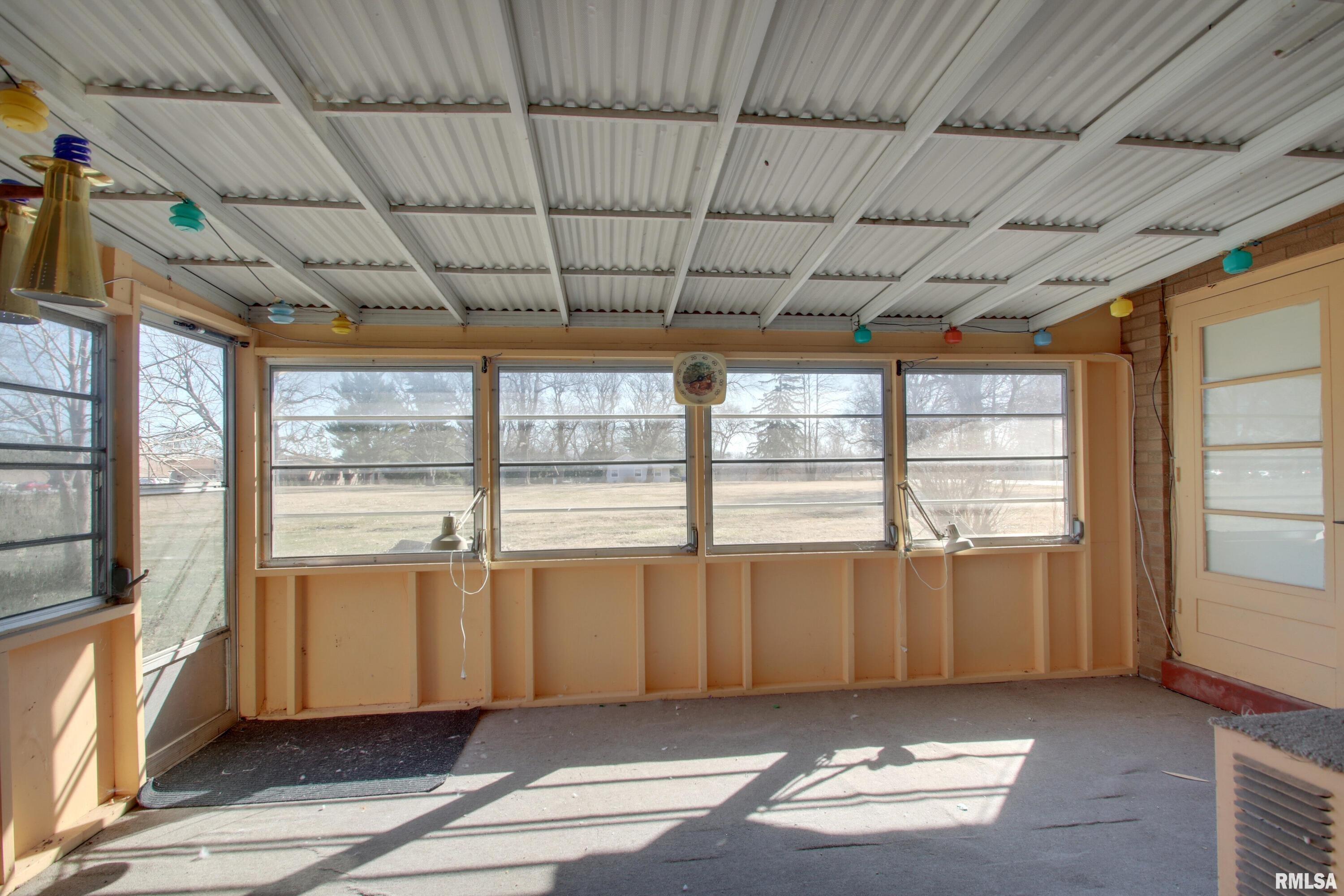 2425 Kentucky Road Quincy, IL 62301 - Photo 22 of 25