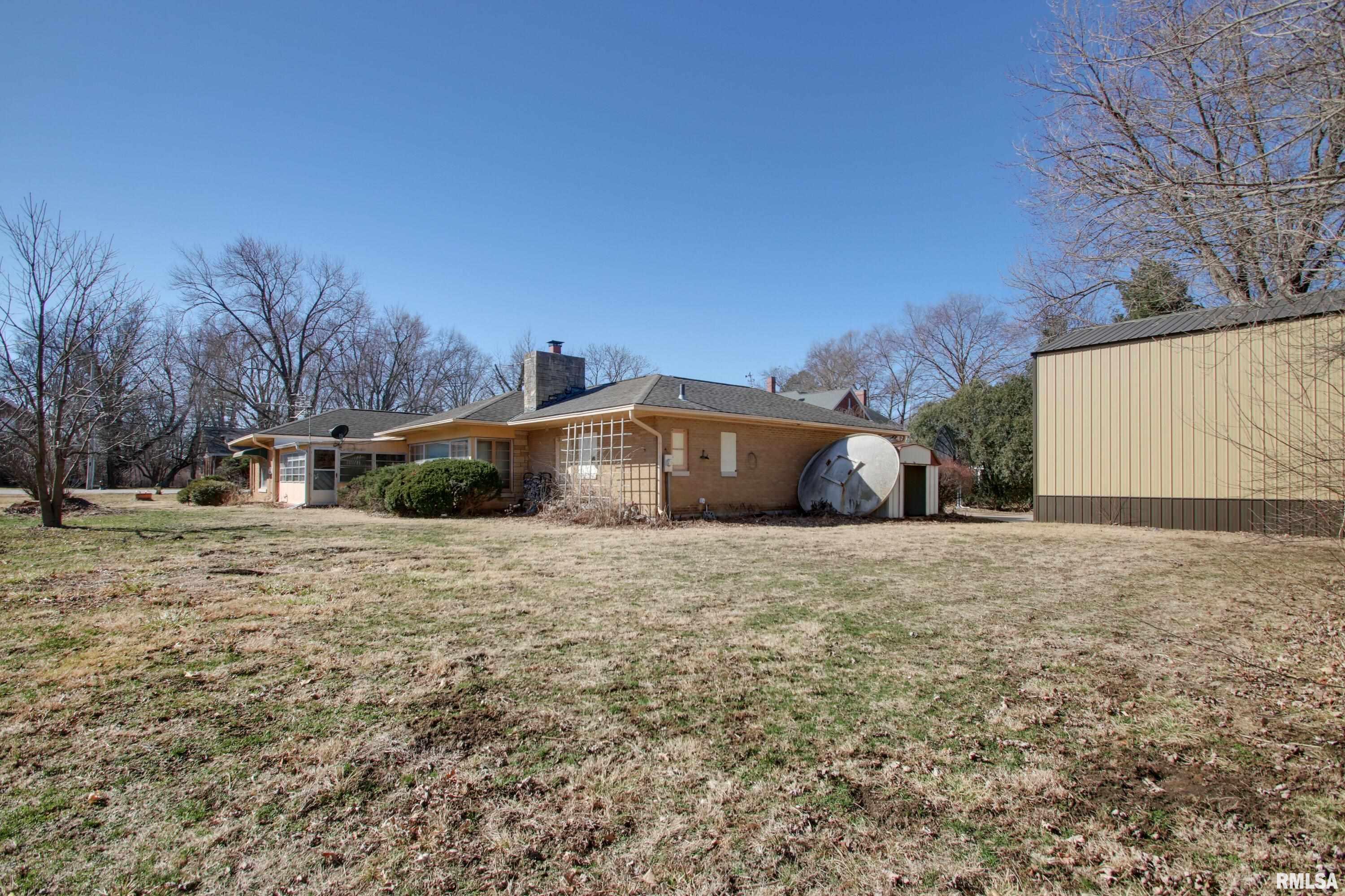 2425 Kentucky Road Quincy, IL 62301 - Photo 23 of 25