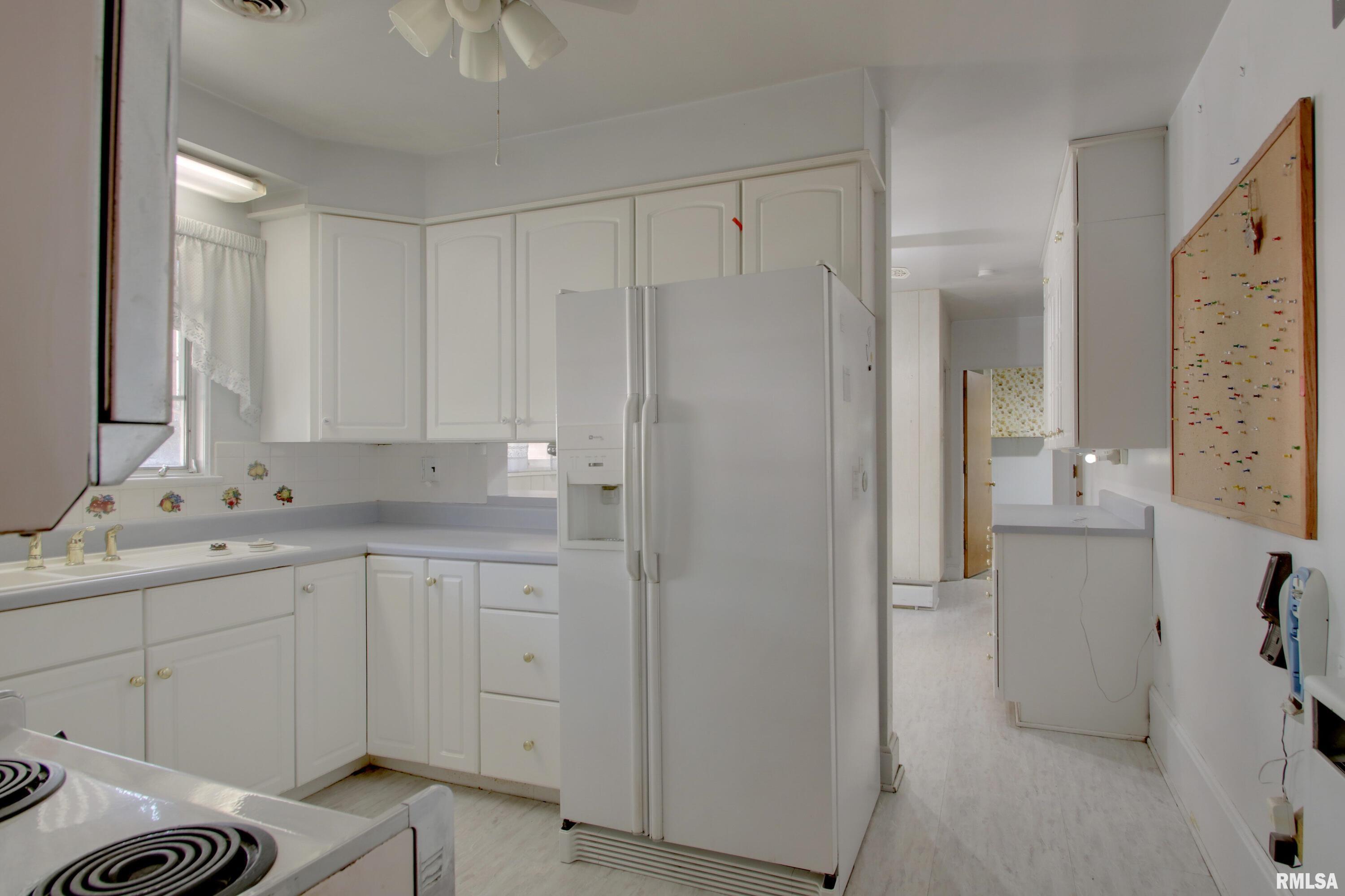 2425 Kentucky Road Quincy, IL 62301 - Photo 10 of 25