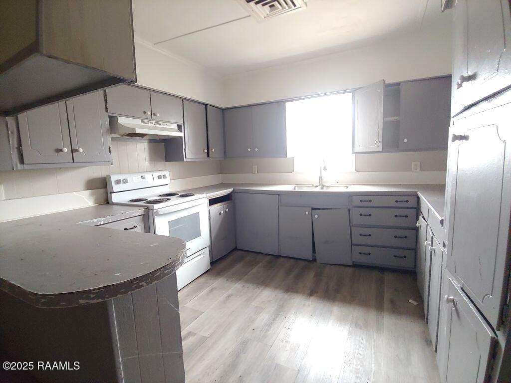 321 Verdun Street Lafayette, LA 70501 - Photo 2 of 20 2 Kitchen