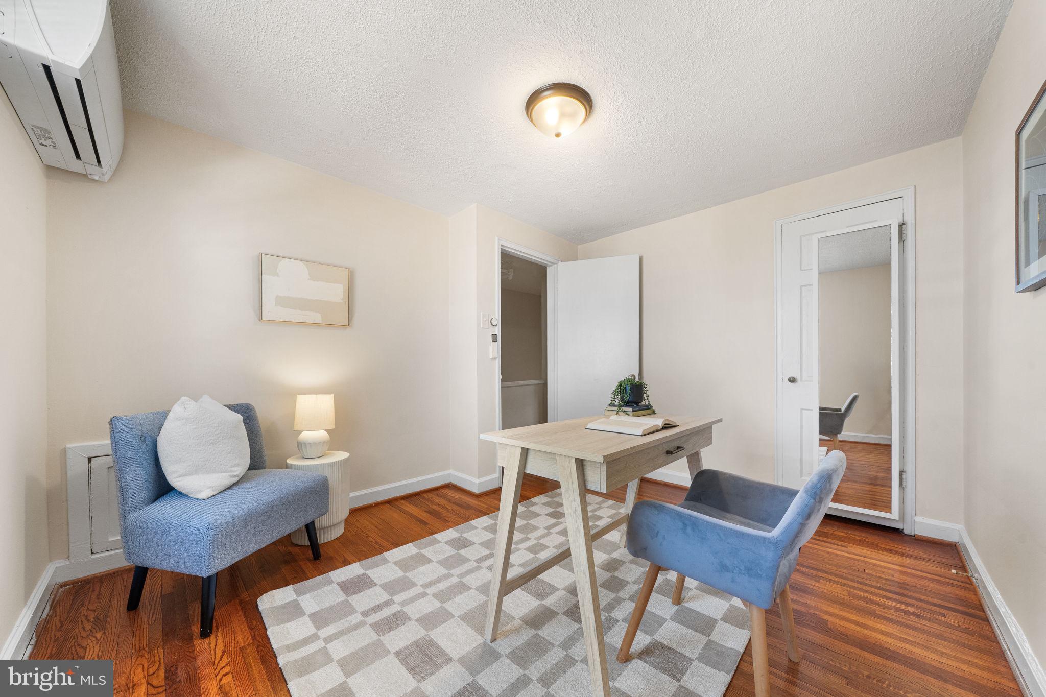 2803 16th Road South, Unit 2803A Arlington, VA 22204 - Photo 12 of 17 Second Level Second Bedroom