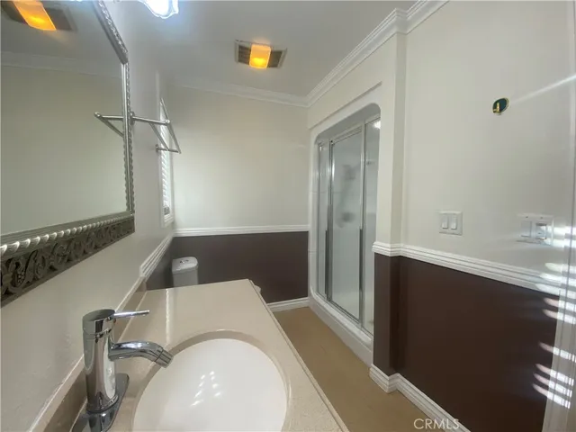 $4,900 | 19608 Runnymede Street, Reseda, CA 91335