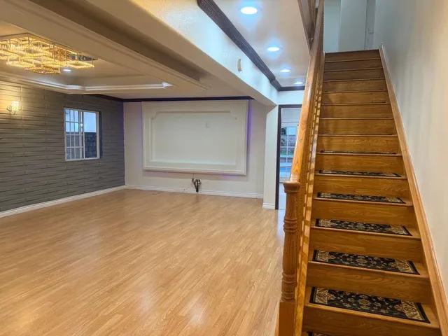 $4,900 | 19608 Runnymede Street, Reseda, CA 91335