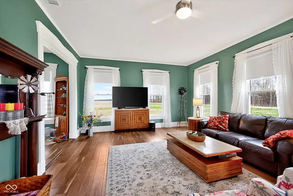 $279,900 | 18755 East County Road 750 North, Hope, IN 47246