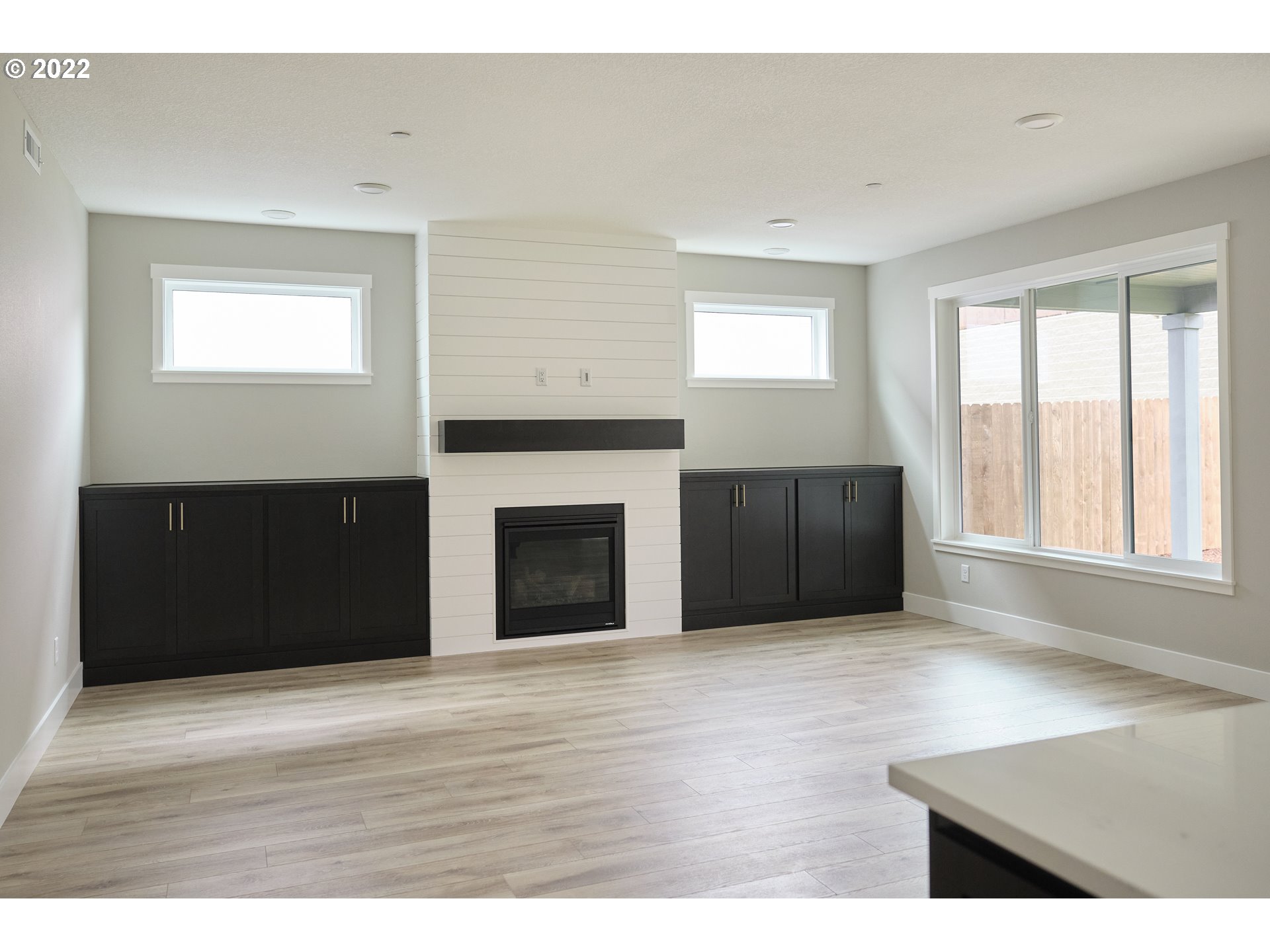 1301 South 41st Place Ridgefield, WA 98642 - Photo 2 of 22