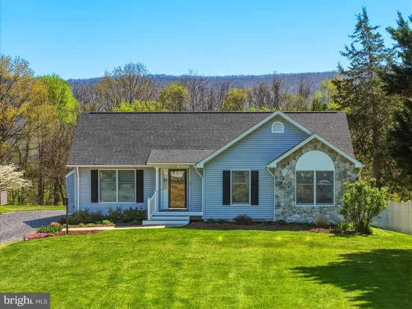 $425,000 | 515 Hollingsworth Road, Woodstock, VA 22664