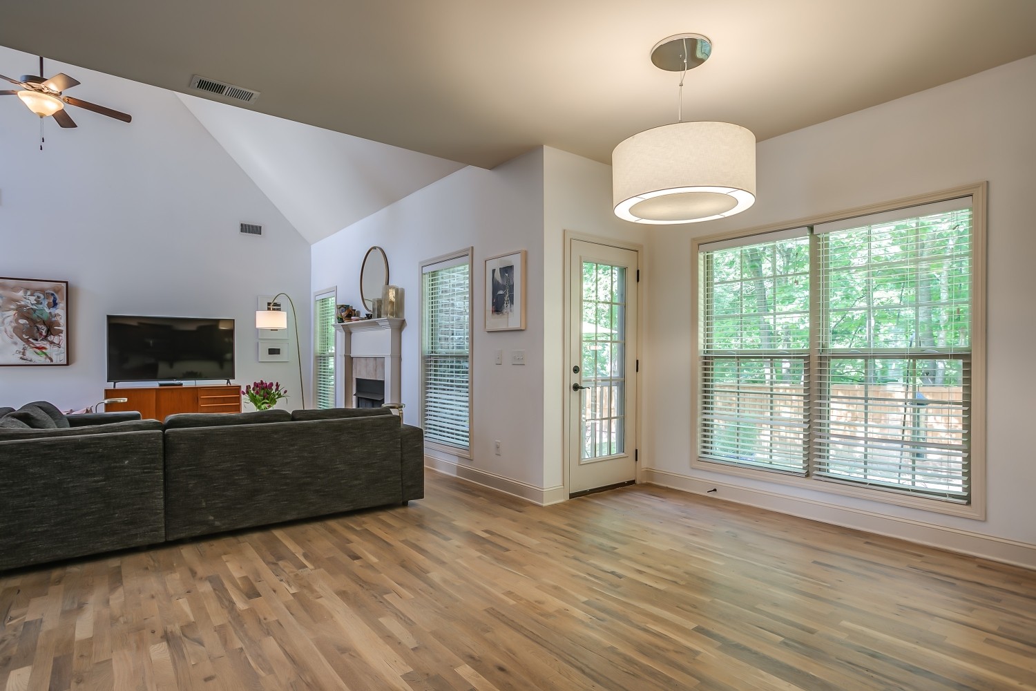 1025 Grace Road Ashland City, TN 37015 - Photo 10 of 39 Gallery Image 10