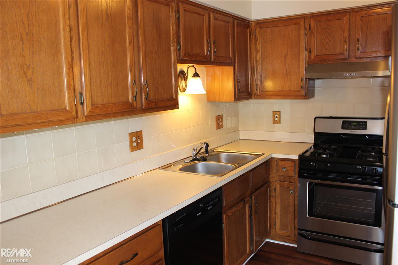 48576 Sugarbush Road, Unit 59 BLDG 6 Chesterfield, MI 48047 - Photo 4 of 12