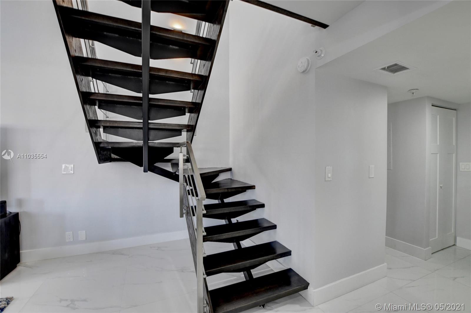 665 Southeast 21st Avenue, Unit 101 Deerfield Beach, FL 33441 - Photo 19 of 53