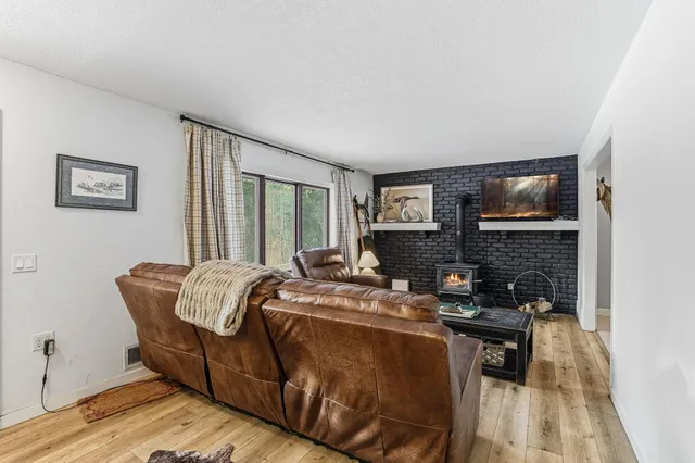 $435,000 | 5210 Mt Carmel Road, Carver, MN 55315