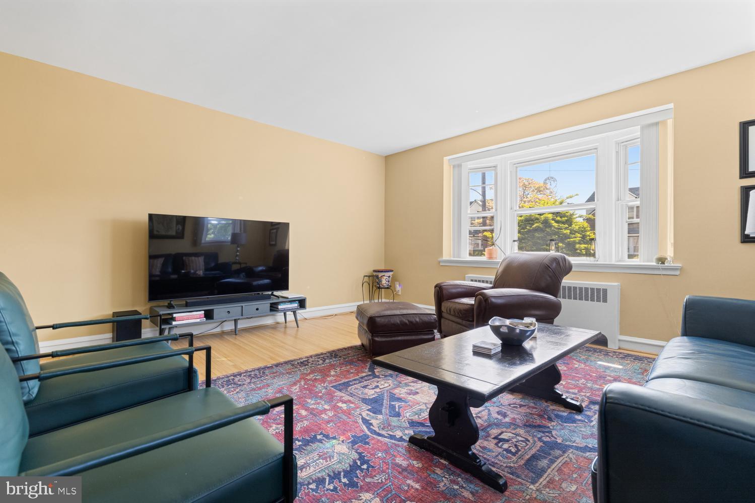 1117 Barringer Street Philadelphia, PA 19119 - Photo 6 of 32 Living Room