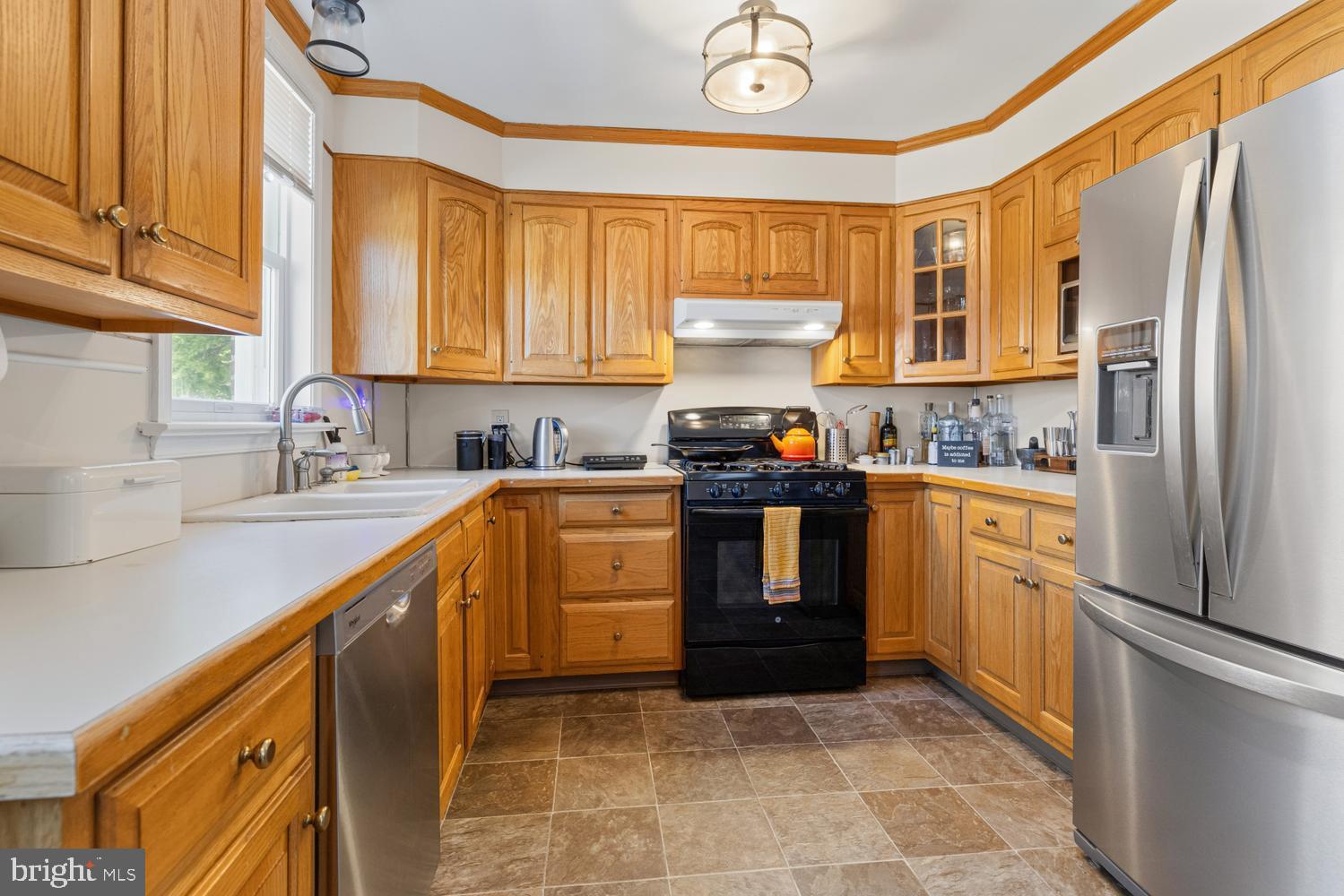 1117 Barringer Street Philadelphia, PA 19119 - Photo 10 of 32 Kitchen