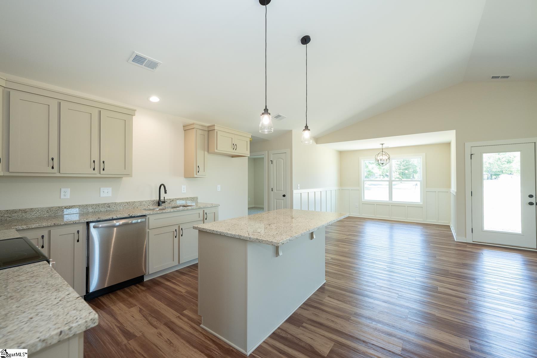 43 Simpson Creek Road Laurens, SC 29360 - Photo 14 of 29