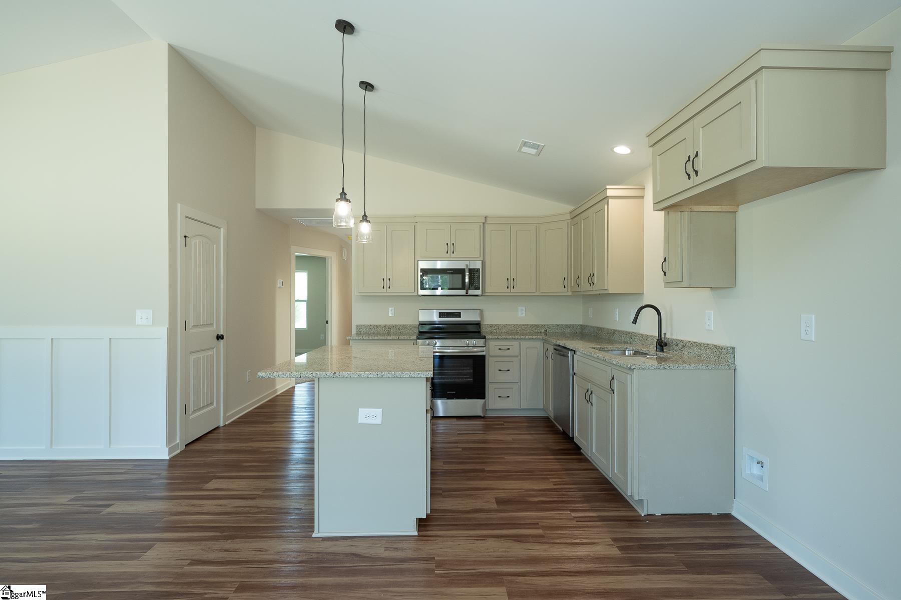 43 Simpson Creek Road Laurens, SC 29360 - Photo 16 of 29