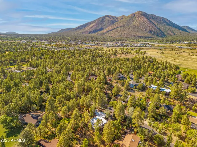 $749,900 | 3019 North Tam O'Shanter Drive, Unit 1, Flagstaff, AZ 86004