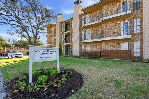 $950 | 9520 Royal Lane, Unit 207, Dallas, TX 75243