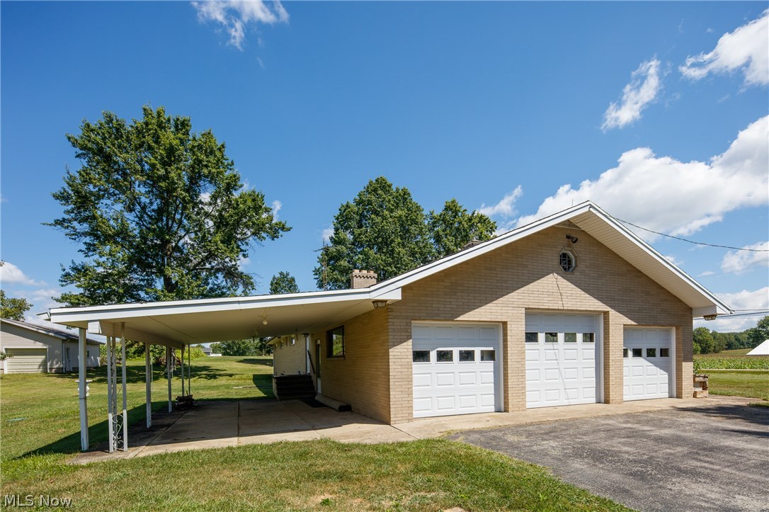 22476 Buck Road Alliance, OH 44601 - Photo 17 of 27