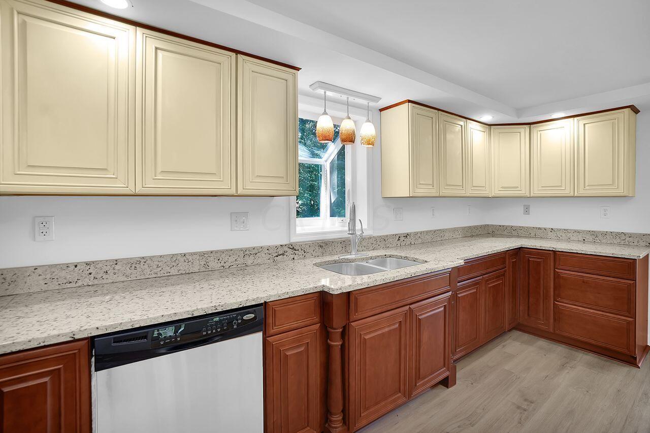 72370 Brooks Martin Road McArthur, OH 45651 - Photo 14 of 37 DSC00371