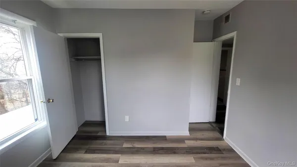 $2,100 | 174 South Avenue, Unit 2, Poughkeepsie, NY 12601