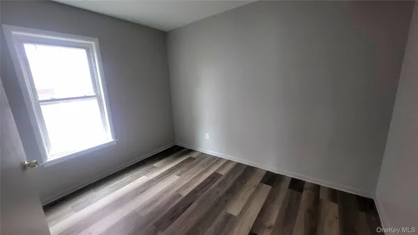 $2,100 | 174 South Avenue, Unit 2, Poughkeepsie, NY 12601