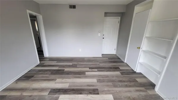 $2,100 | 174 South Avenue, Unit 2, Poughkeepsie, NY 12601