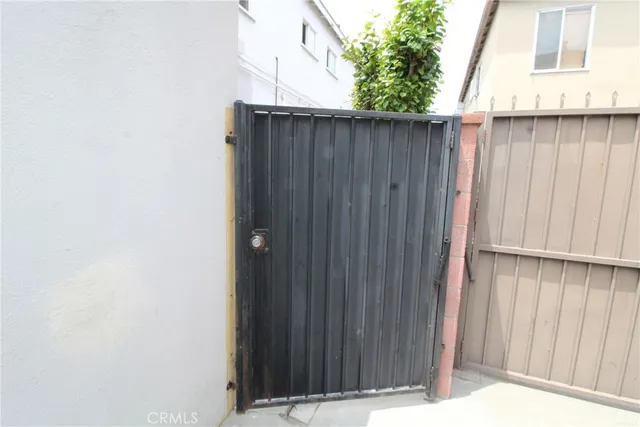 $2,300 | 4954 Tweedy Boulevard, Unit F, South Gate, CA 90280