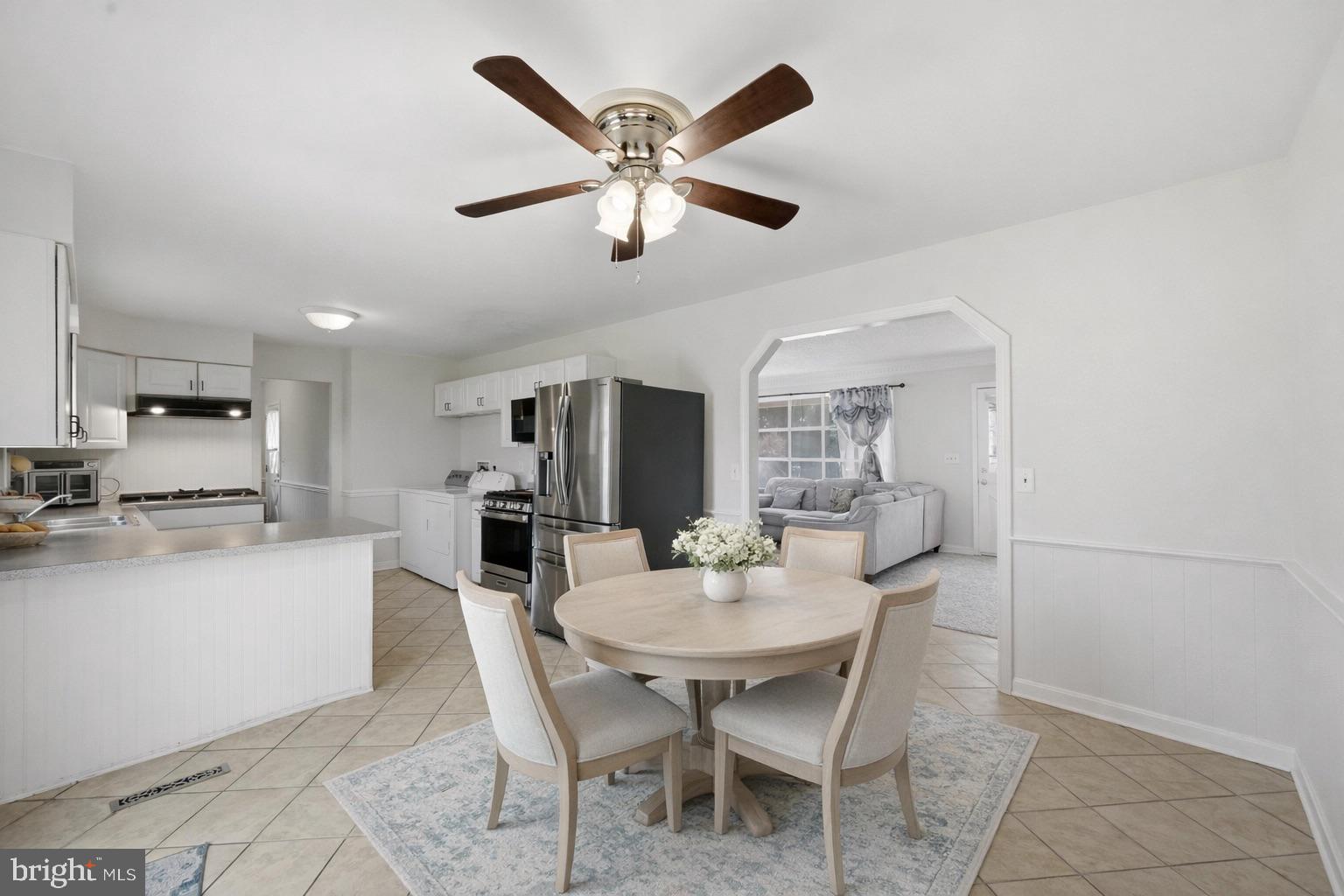 613 Overlook Street Culpeper, VA 22701 - Photo 3 of 15 a dining room with furniture and window