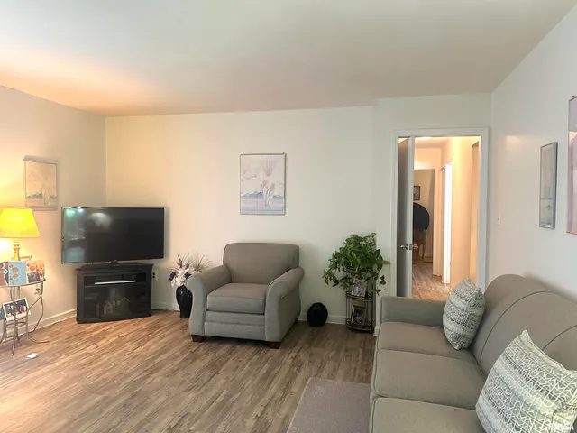 $199,000 | 5559 Country Club Road, Murphysboro, IL 62966