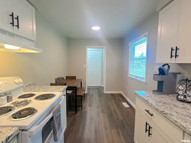 $199,000 | 5559 Country Club Road, Murphysboro, IL 62966