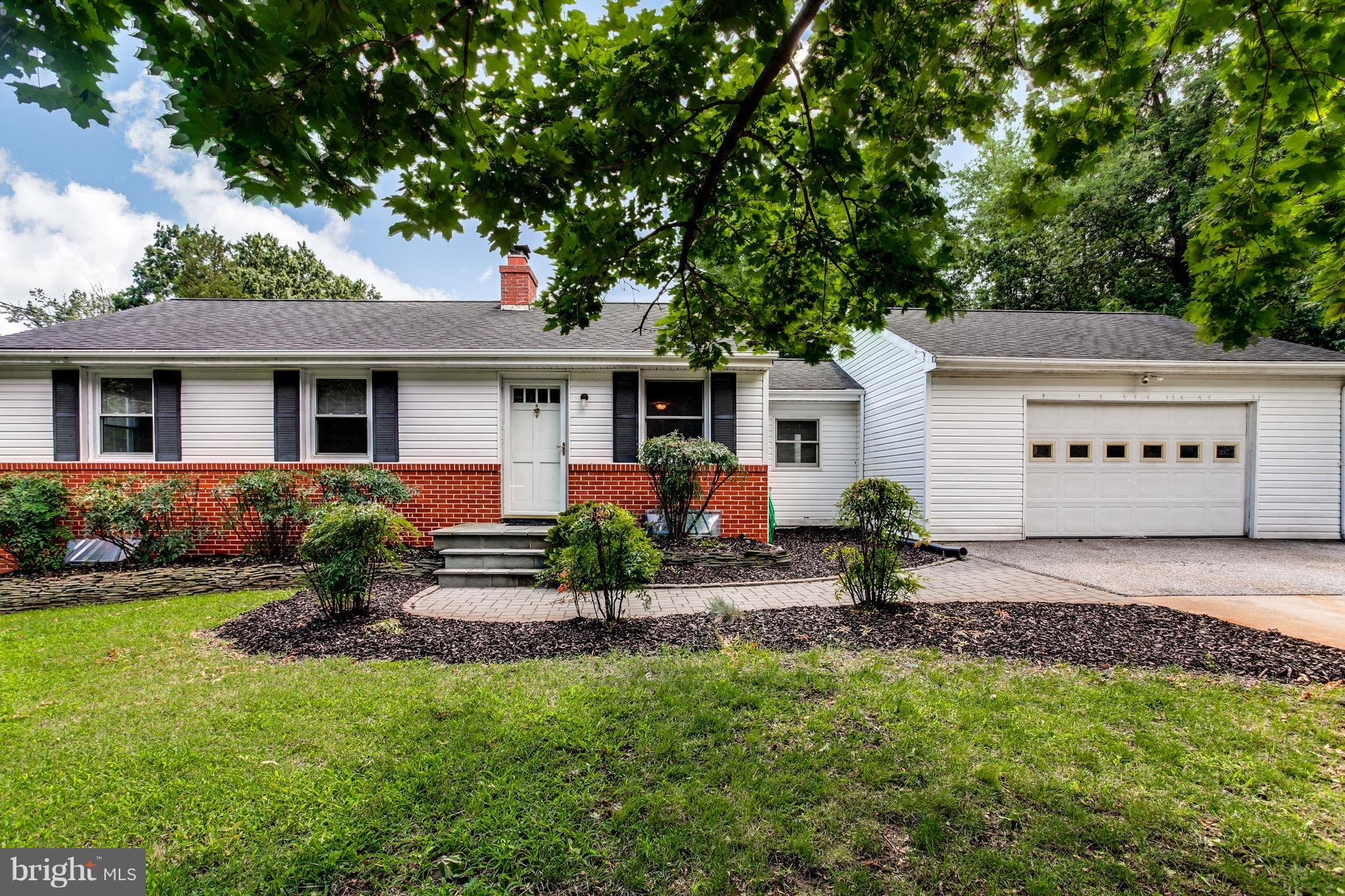 909 Mayo Road Edgewater, MD 21037 - Photo 1 of 29 Exterior (Front)