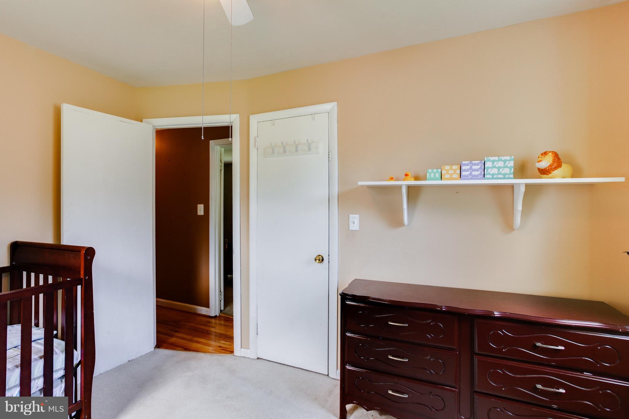 909 Mayo Road Edgewater, MD 21037 - Photo 14 of 29 2nd bdrm with neutral decor