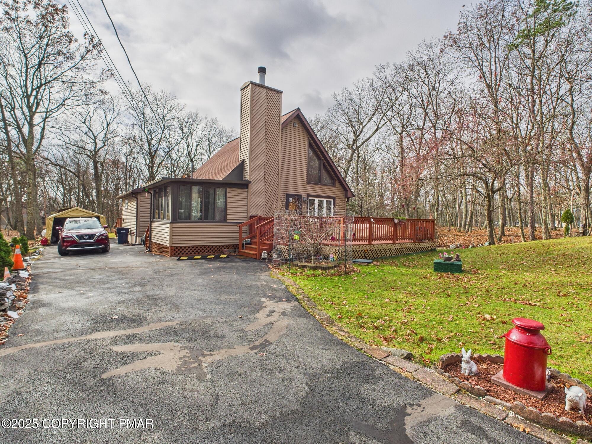 197 Hummingbird Trail Bushkill, PA 18324 - Photo 2 of 30 CAM03442G0-PR0187-STILL002