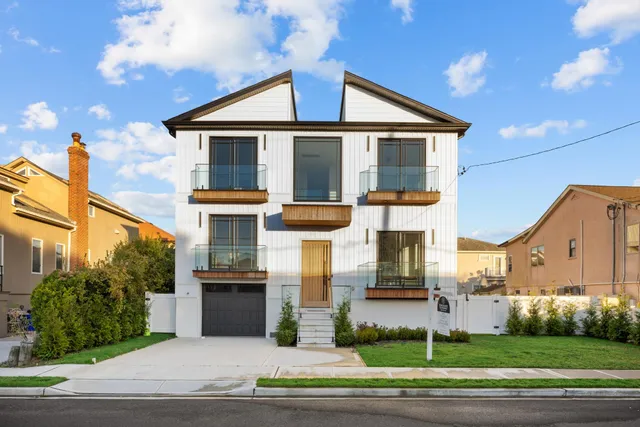 $1,968,000 | 188 Coronado Street, Atlantic Beach, NY 11509