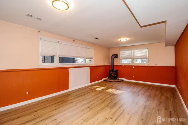 $675,000 | 74 Newman Street, Metuchen, NJ 08840