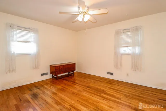 $675,000 | 74 Newman Street, Metuchen, NJ 08840