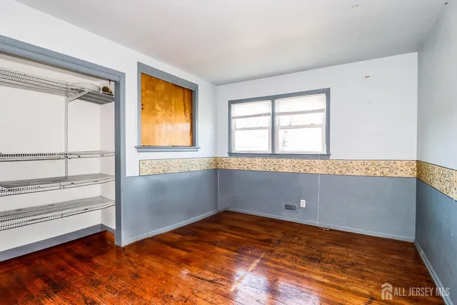 $675,000 | 74 Newman Street, Metuchen, NJ 08840