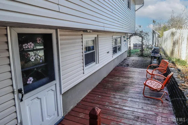$675,000 | 74 Newman Street, Metuchen, NJ 08840