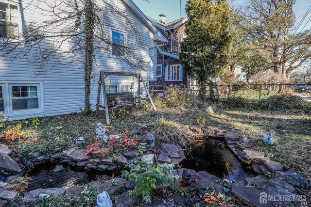 $675,000 | 74 Newman Street, Metuchen, NJ 08840